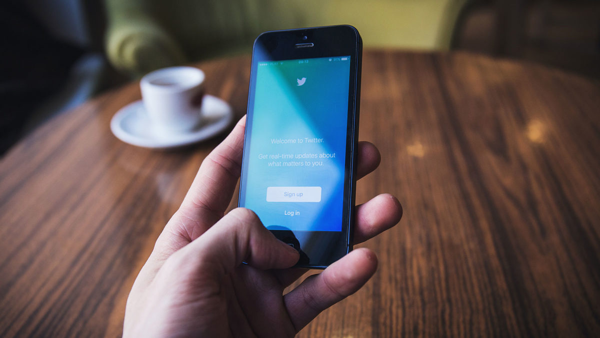 7 Ways to Use Twitter During a Church Service